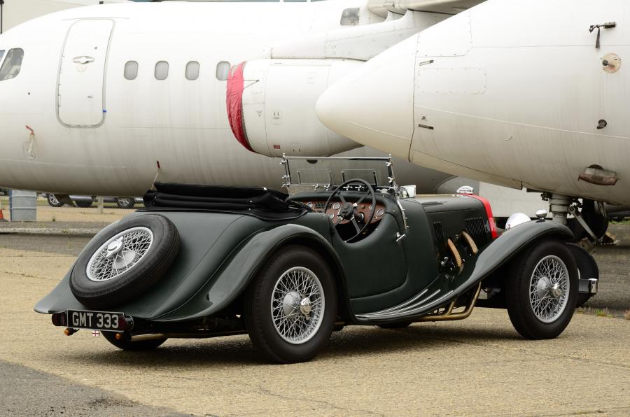  Aston Martin 15/98 2/4-Passenger 1937 года  (фото 18 из 27)